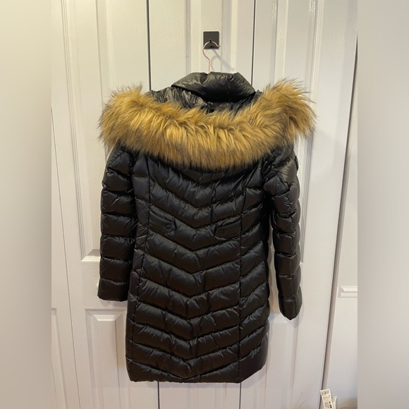 long black winter puffer coat with fur coat - Picture 6 of 7